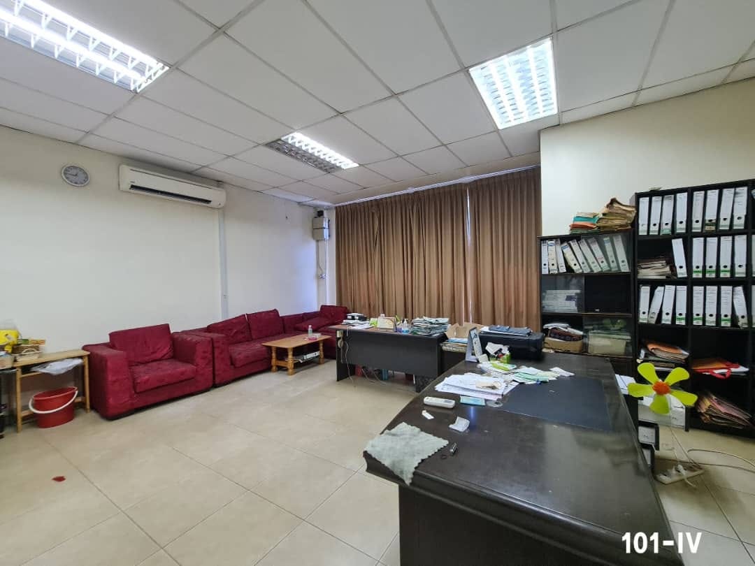 Bukit Tinggi 2 Shoplot Klang Nr to Police Station - photo 2