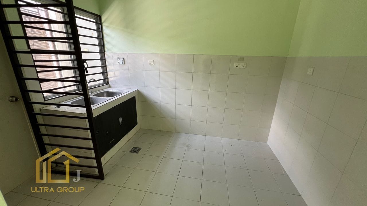 Jalan Mahligai, Saron 1 Bdr Bukit Raja Klang - photo 10