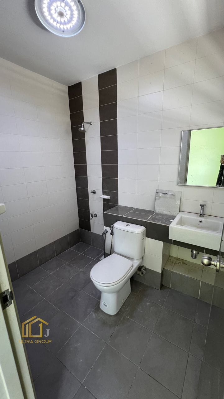 Jalan Mahligai, Saron 1 Bdr Bukit Raja Klang - photo 12