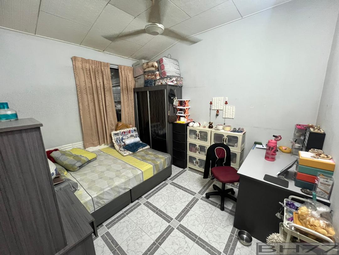 Single Storey Kampung Pendamar Klang - photo 7