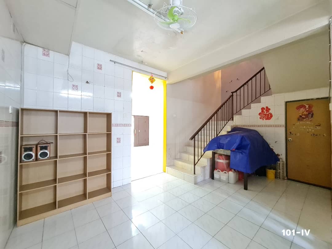Double Storey Batu Belah Endlot House Klang - photo 2