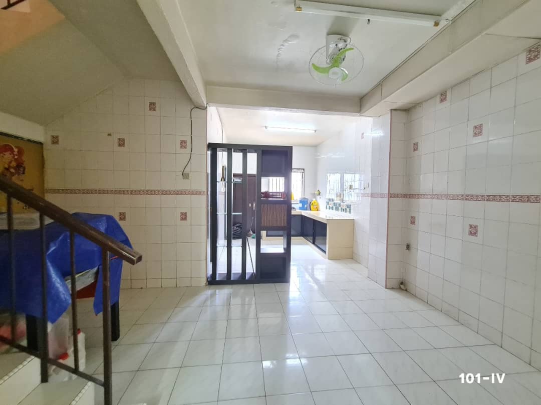 Double Storey Batu Belah Endlot House Klang - photo 8