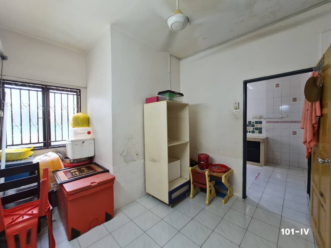 Double Storey Batu Belah Endlot House Klang - photo 11