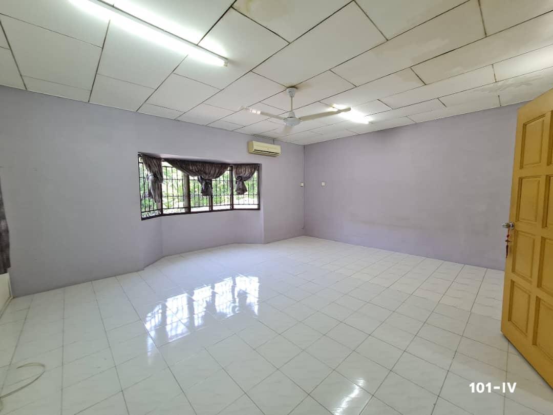 Double Storey Batu Belah Endlot House Klang - photo 13