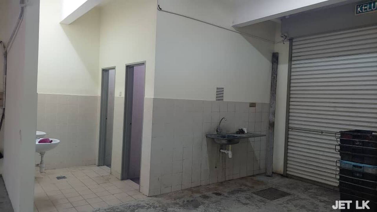 Aman Perdana 2 Storey Shoplot Ground Floor Klang - photo 3