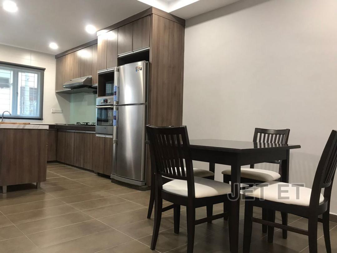 Fully Renovated Bukit Tinggi Double Storey Klang - photo 4