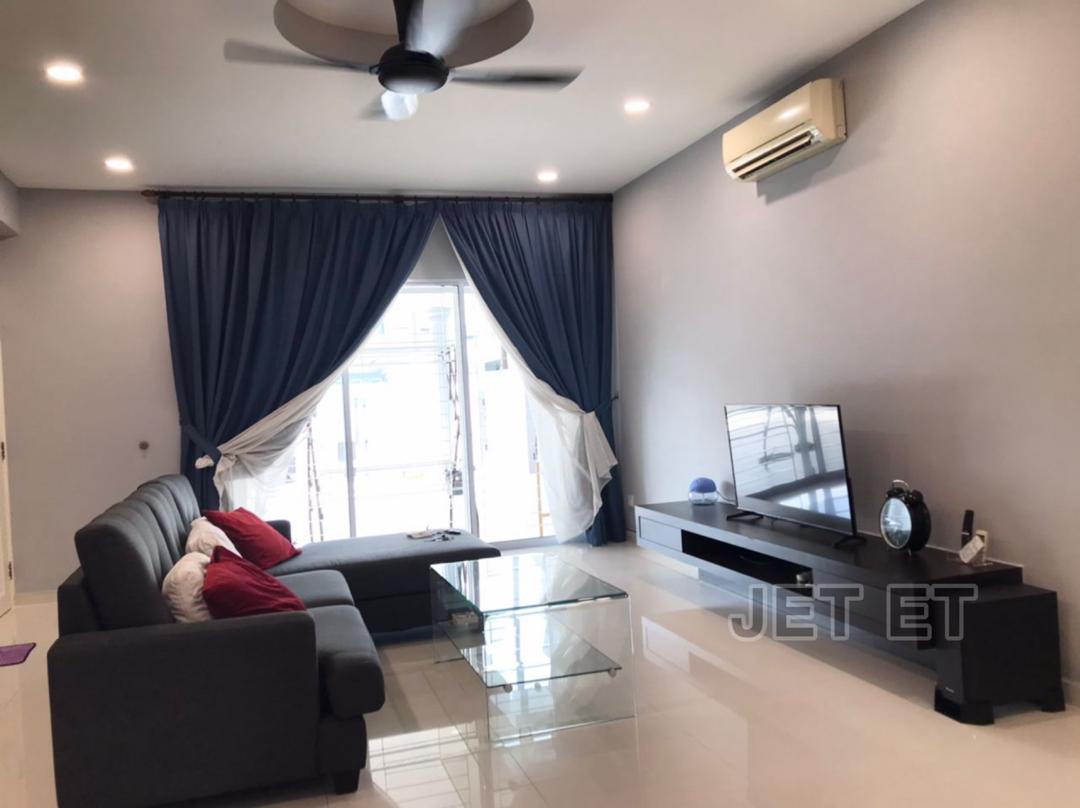 Fully Renovated Bukit Tinggi Double Storey Klang - photo 8
