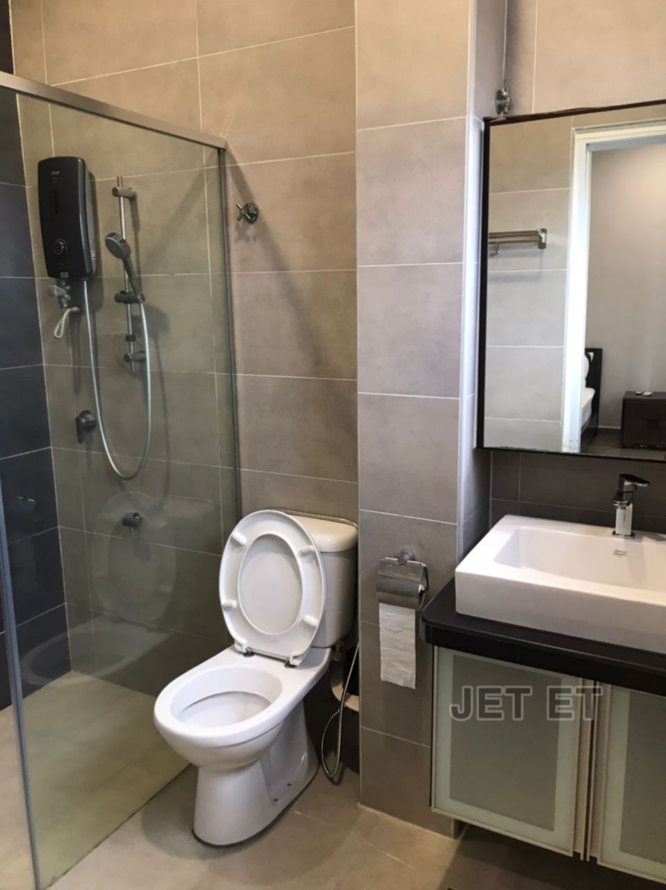 Fully Renovated Bukit Tinggi Double Storey Klang - photo 9