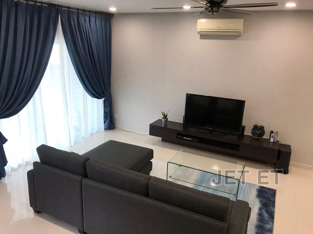 Fully Renovated Bukit Tinggi Double Storey Klang - photo 10