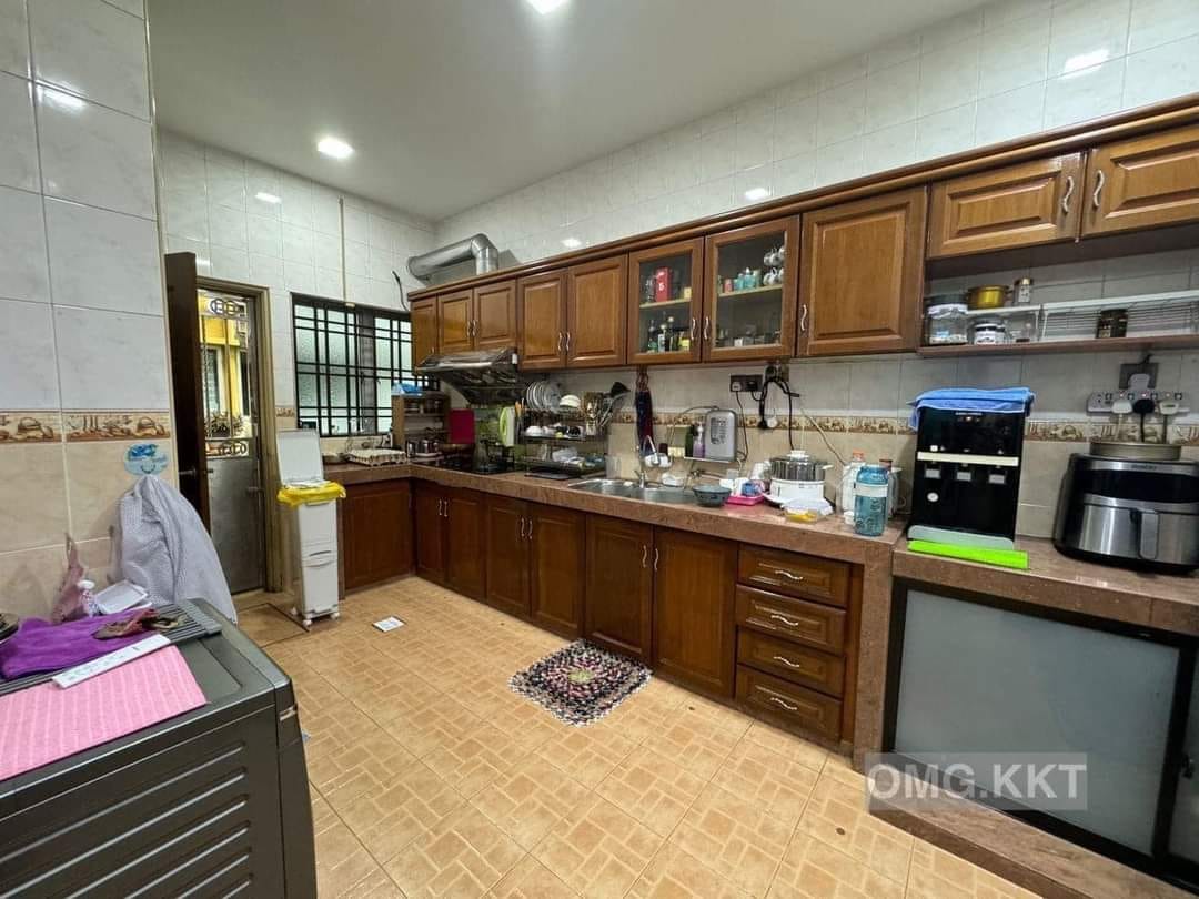 Batu Belah Fully Renovated Double Storey Klang - photo 4