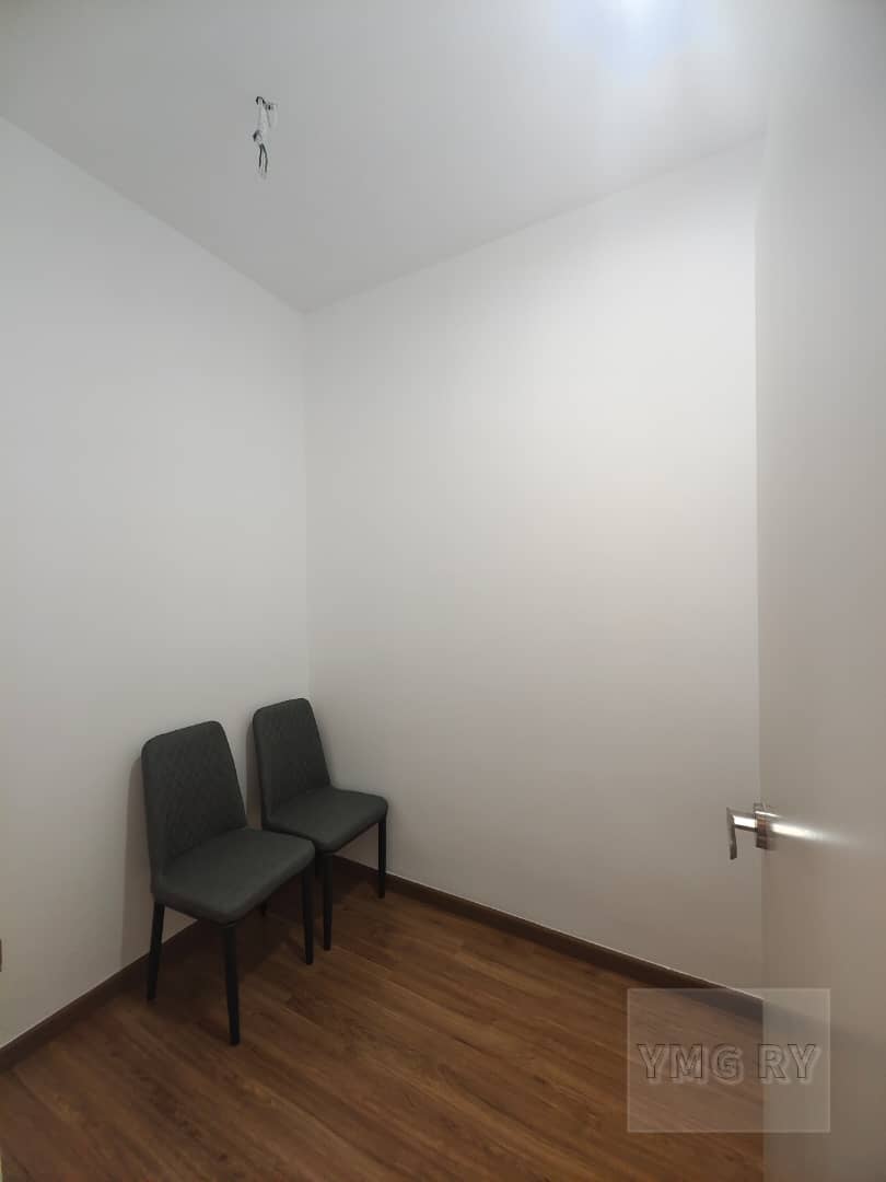 Gravit 8 Tresor Kota Bayuemas Klang - photo 8