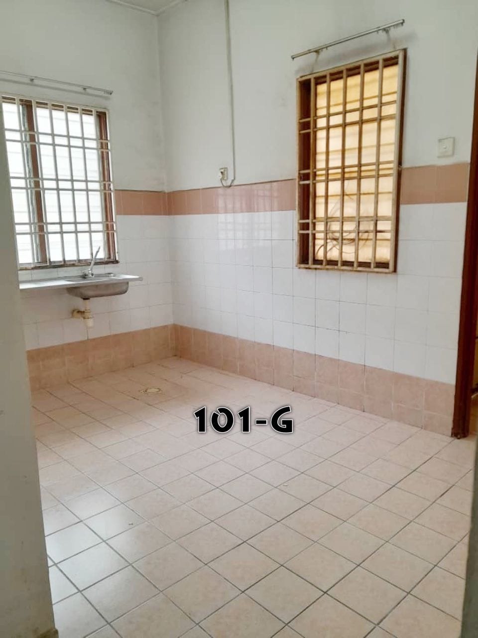 Bdr Bkt Raja Zapin One and A Half Sty House Klang - photo 2