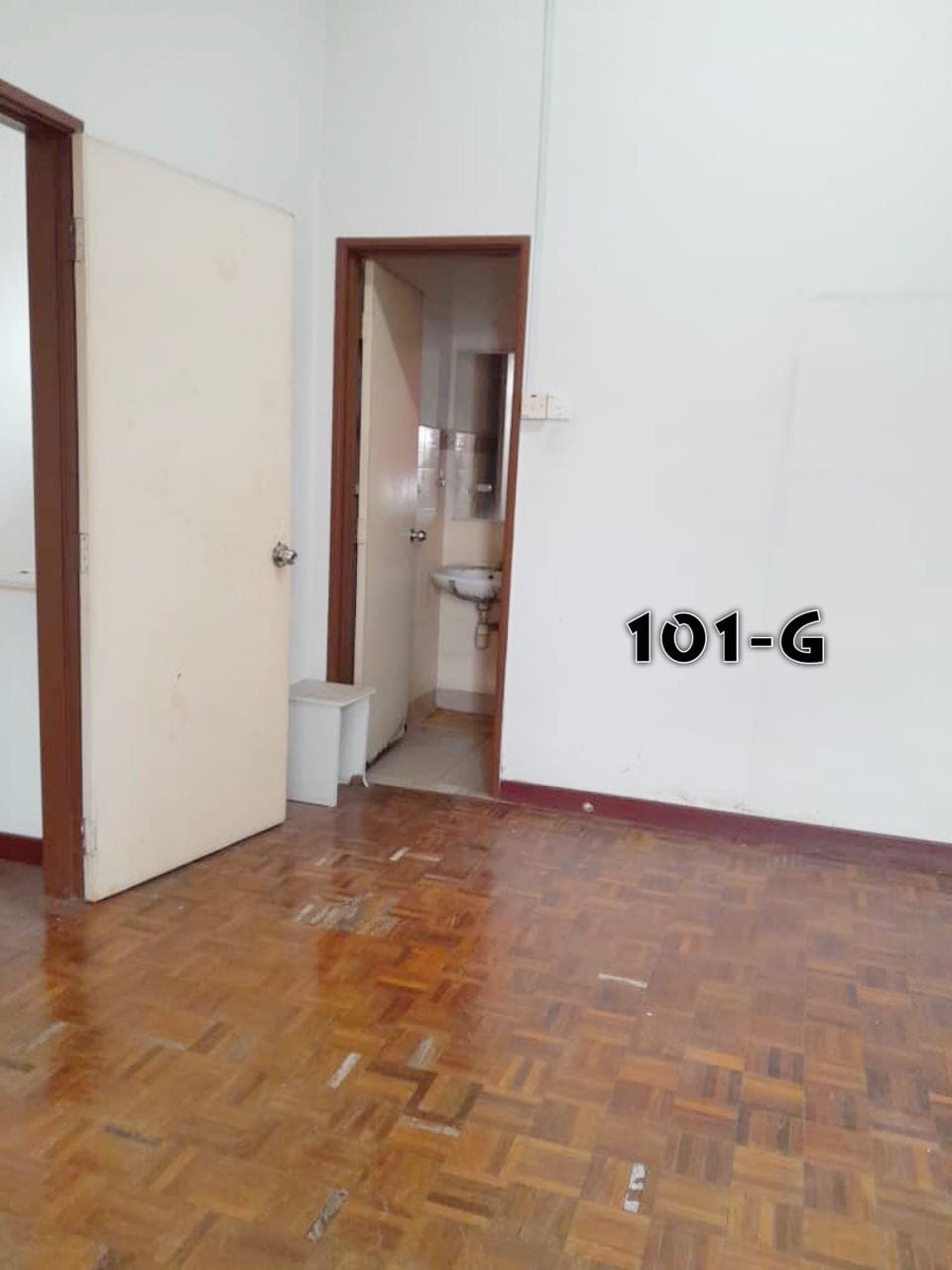 Bdr Bkt Raja Zapin One and A Half Sty House Klang - photo 3