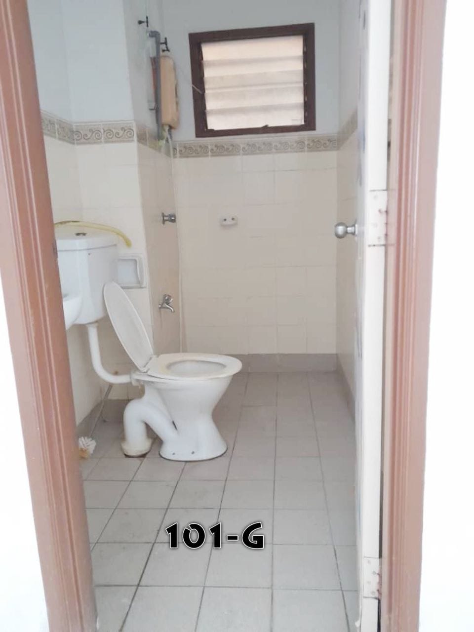 Bdr Bkt Raja Zapin One and A Half Sty House Klang - photo 5