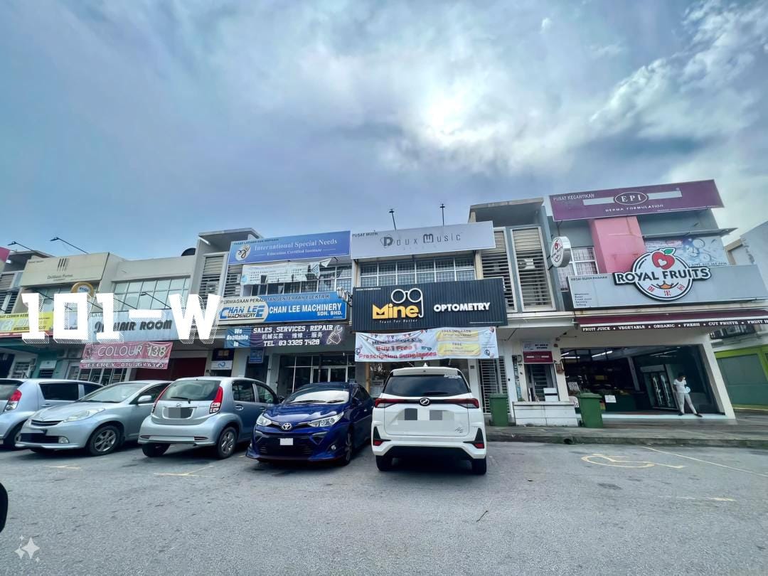 Bdr Botanic Jln Mahogani G and 2nd Floor Shoplot - photo 2