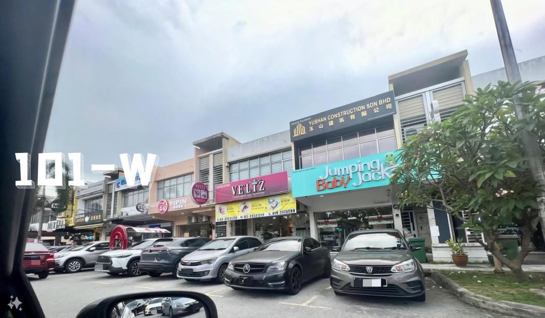 Bdr Botanic Jln Mahogani G and 2nd Floor Shoplot - photo 3