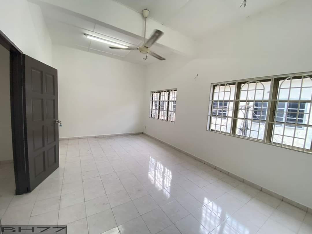 Lorong Raja Nong Double Storey House Klang - photo 9