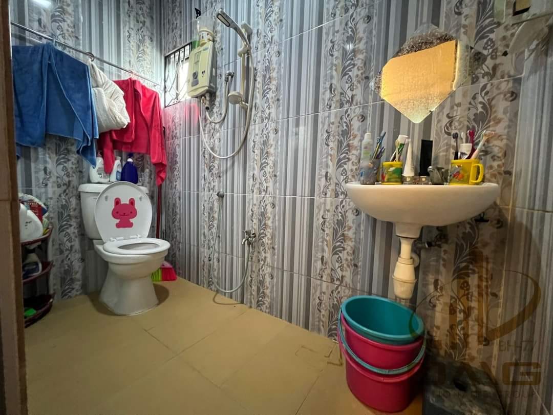 Tepi Sungai Single Storey Renovated Klang - photo 6