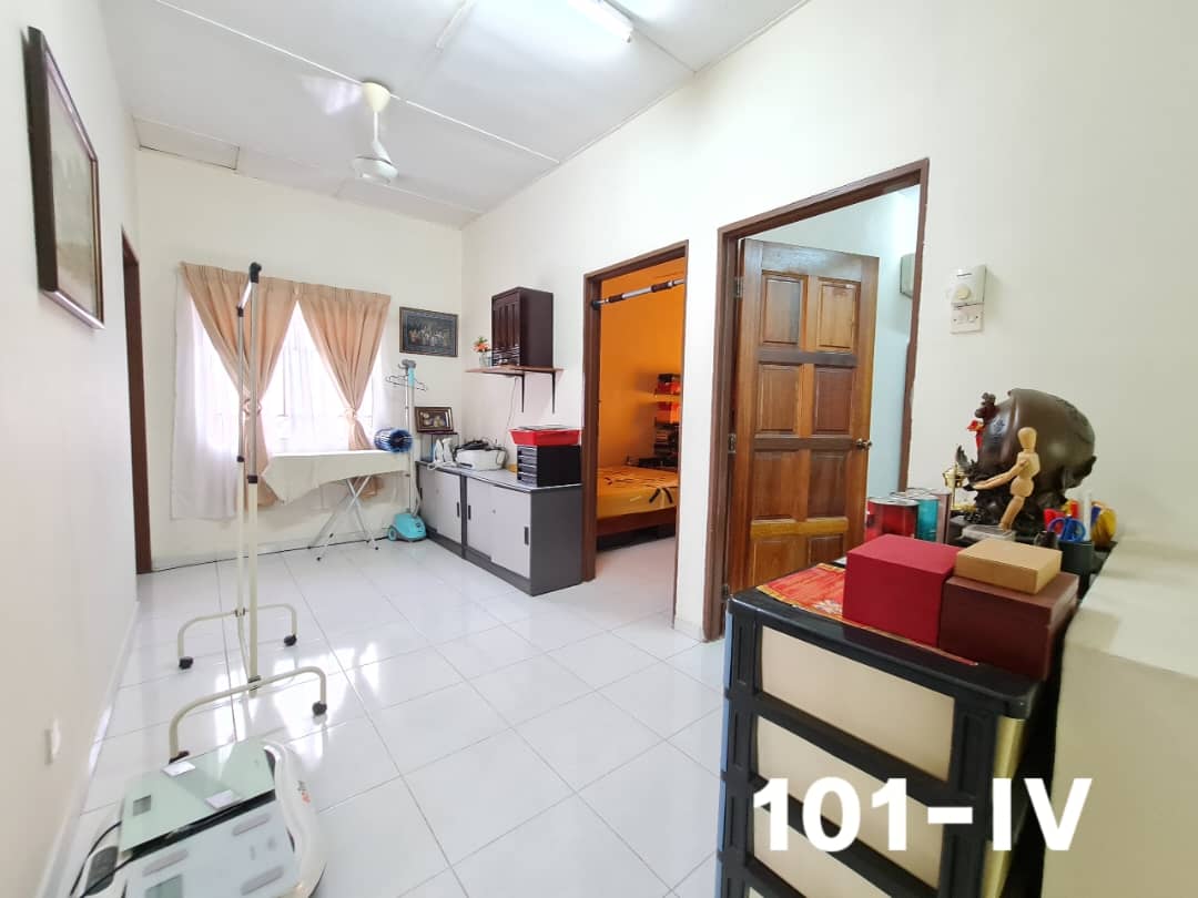 Teluk Pulai Double Storey Corner House Klang - photo 4