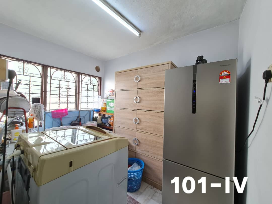 Teluk Pulai Double Storey Corner House Klang - photo 11