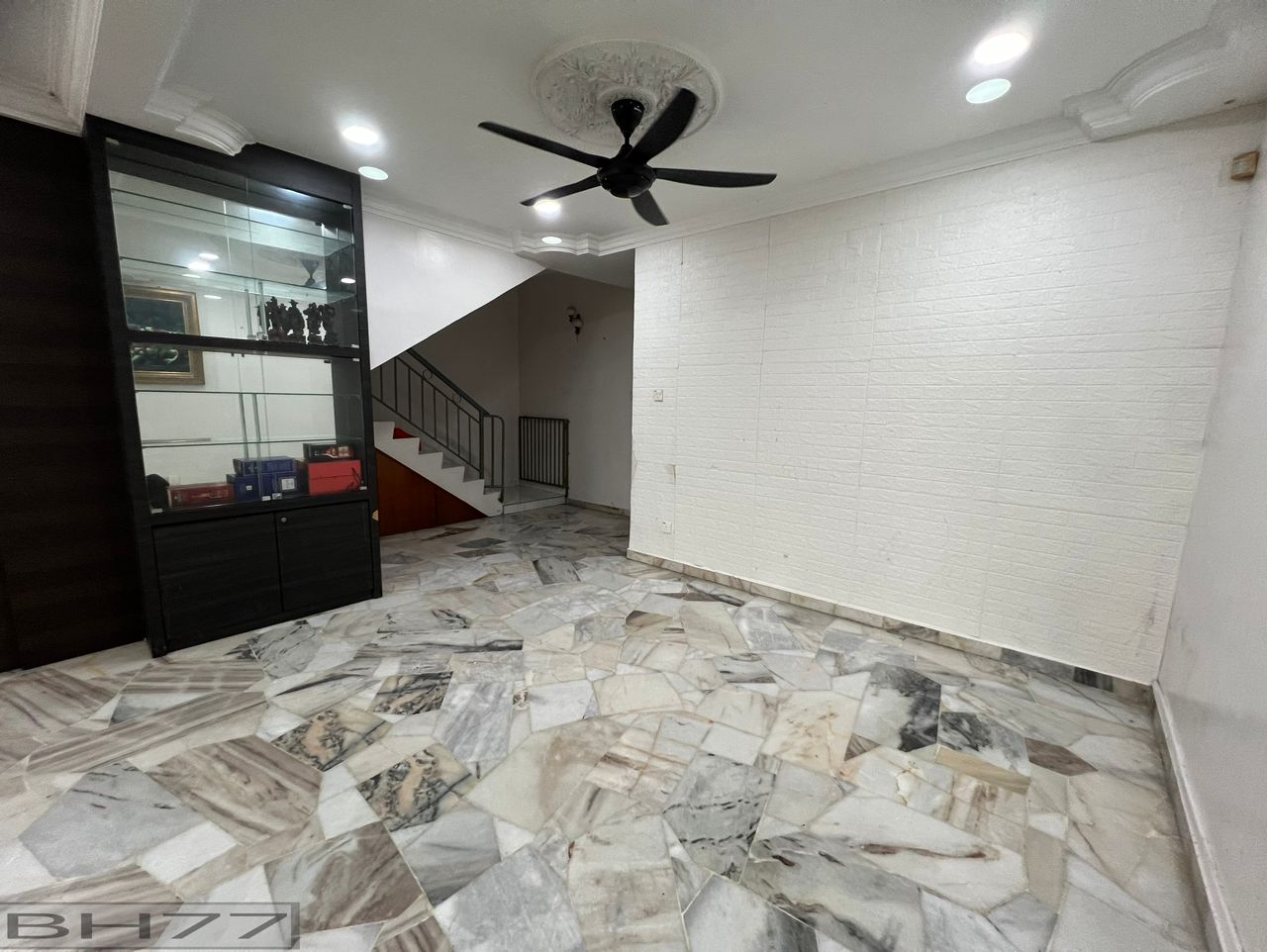 Telok Gadong Double Storey Endlot House Klang - photo 5