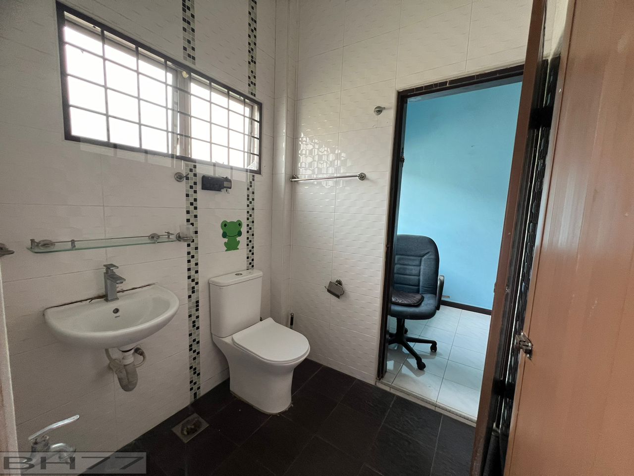 Telok Gadong Double Storey Endlot House Klang - photo 8