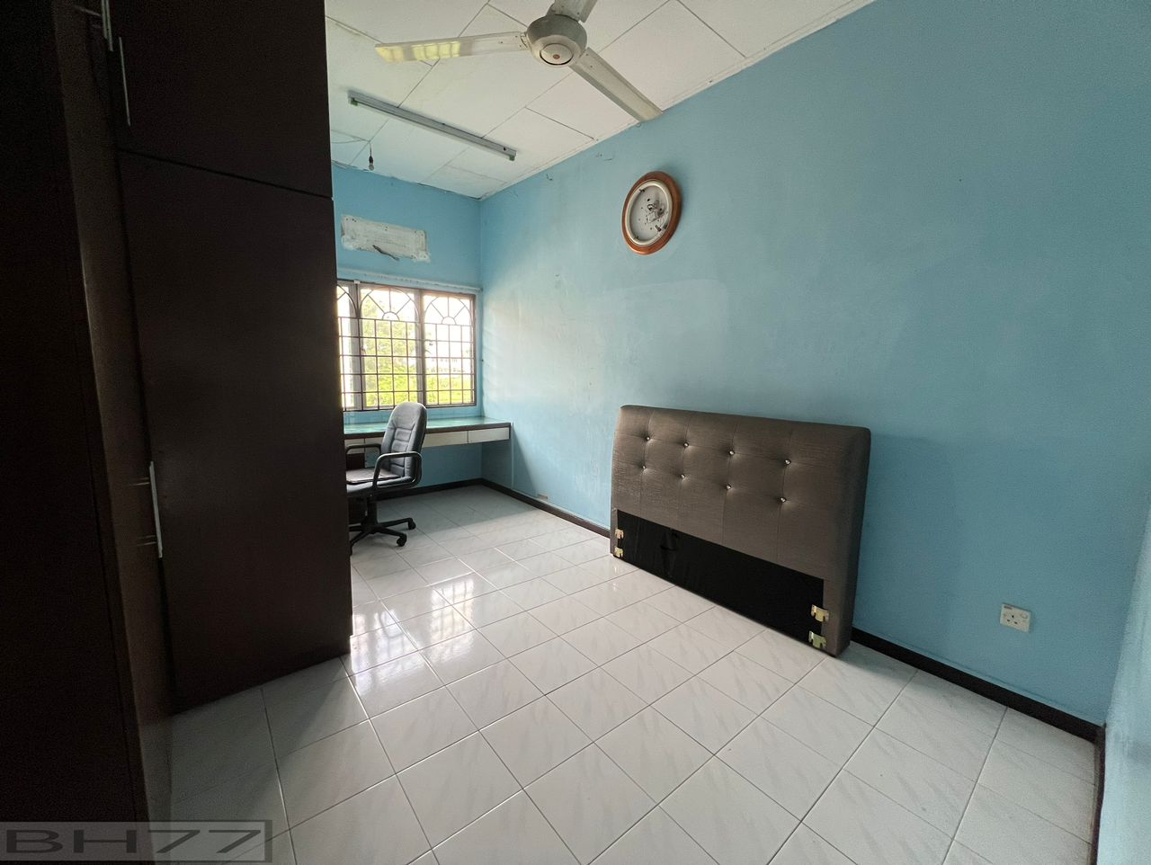 Telok Gadong Double Storey Endlot House Klang - photo 13