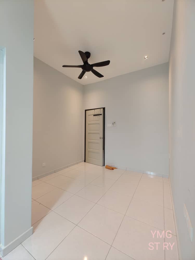 Teluk Gadong Besar 2 and A Half Storey Klang - photo 7