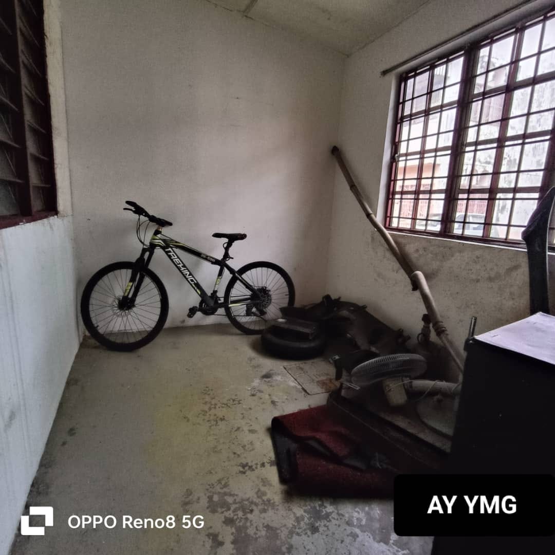 Taman Selatan Double Storey House Klang - photo 3