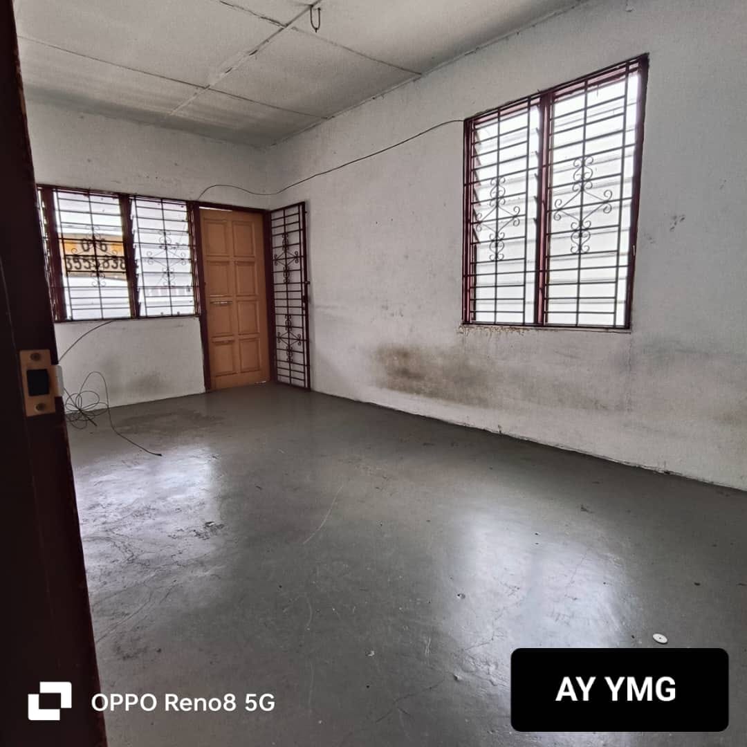 Taman Selatan Double Storey House Klang - photo 8