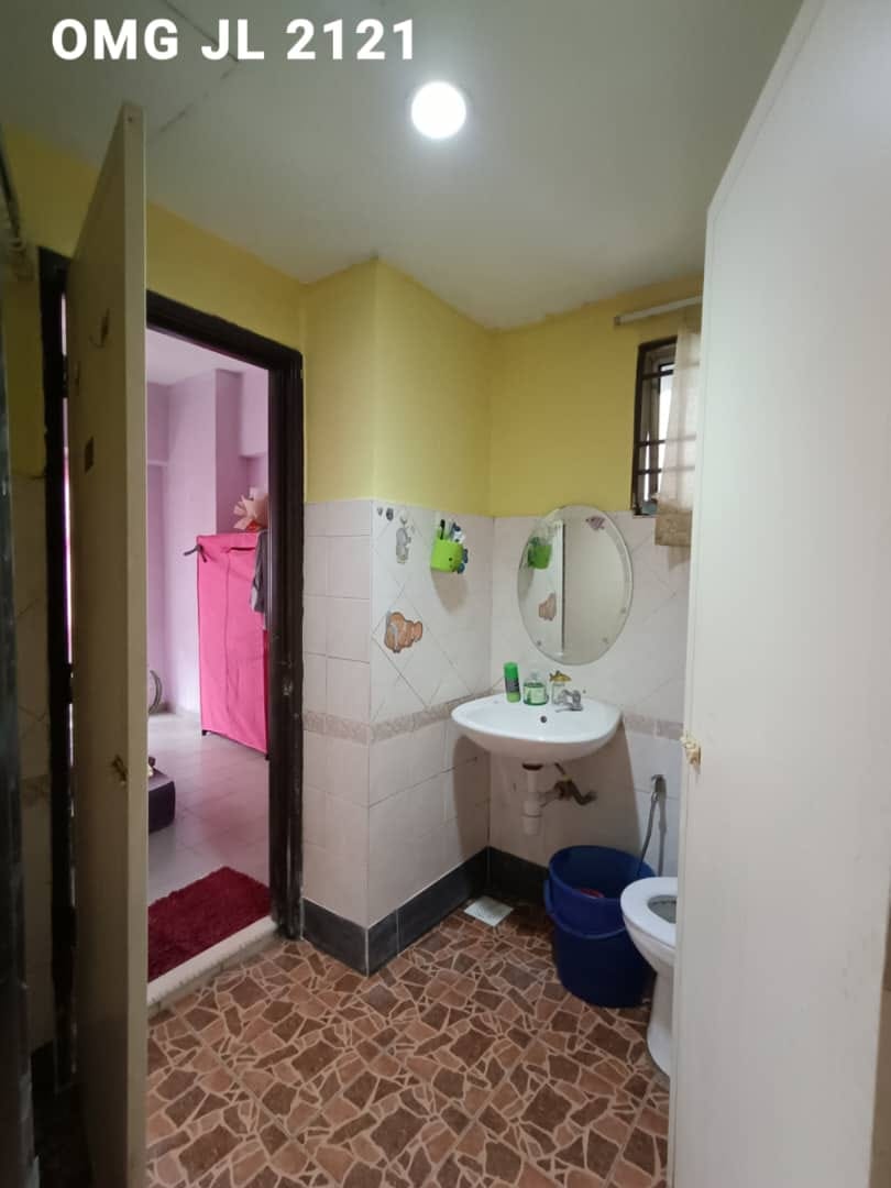 Regency Condo Jln Pelangi Behind Centro Mall Klang - photo 10