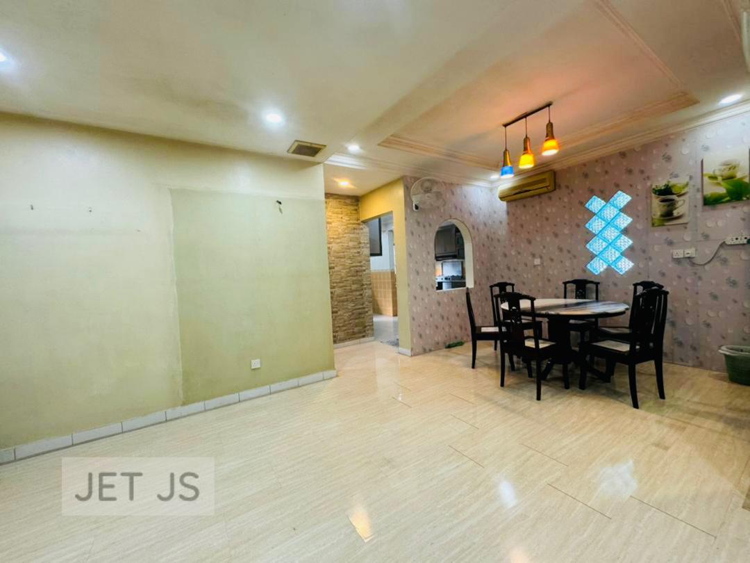 Bandar Botanic Double Storey Corner House Klang - photo 2