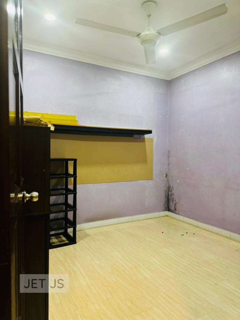 Bandar Botanic Double Storey Corner House Klang - photo 6