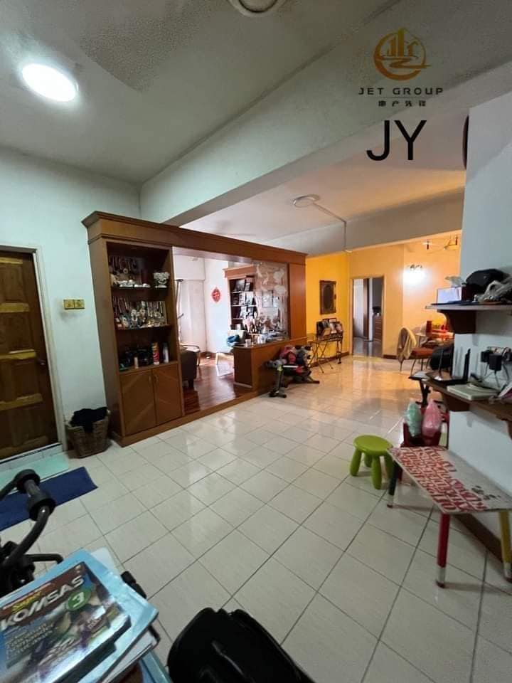 Regency Condominium Behind Centro Mall Klang - photo 2