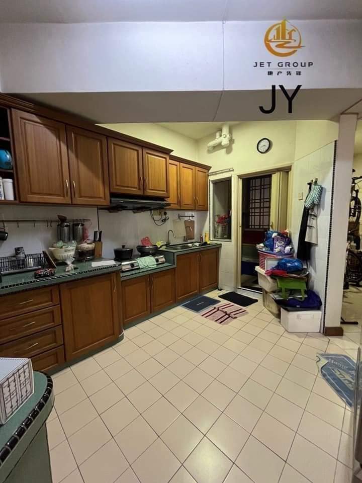 Regency Condominium Behind Centro Mall Klang - photo 8