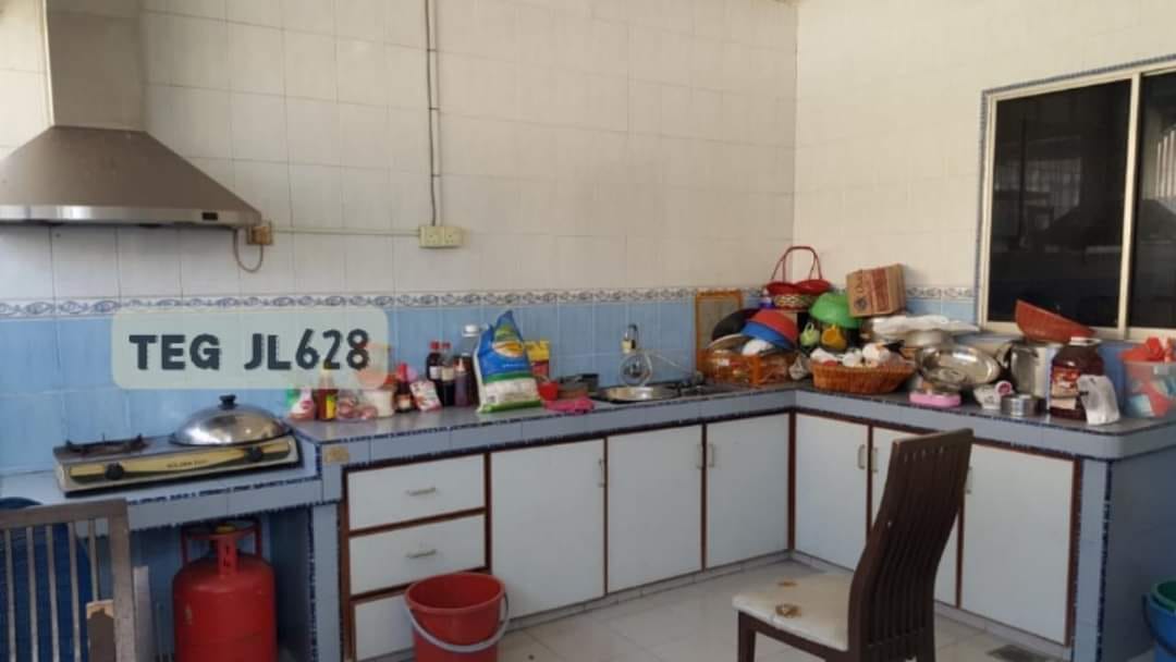 Batu Belah Double Storey Corner House Klang - photo 3