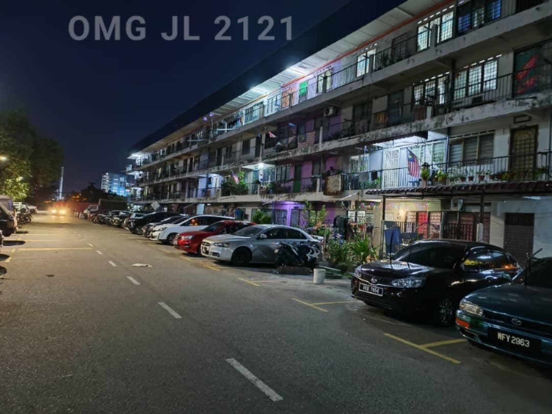 Taman Kem Port Klang Corner Flat - photo 6