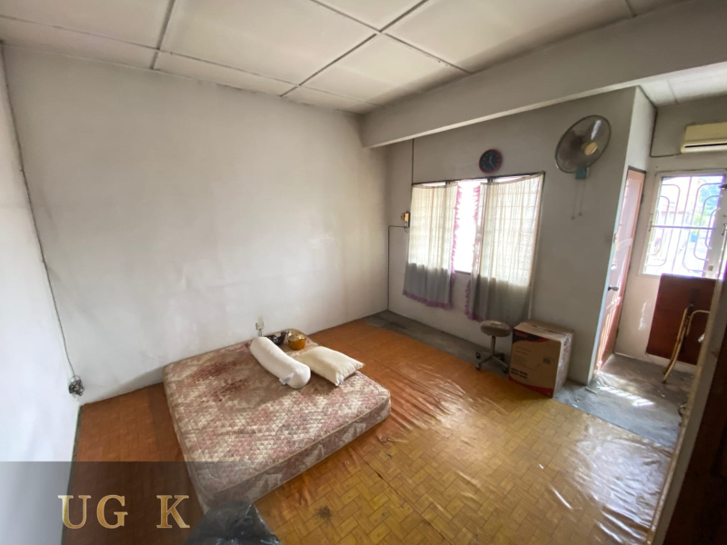 Meru Jalan Sentosa Double Storey House Klang - photo 2