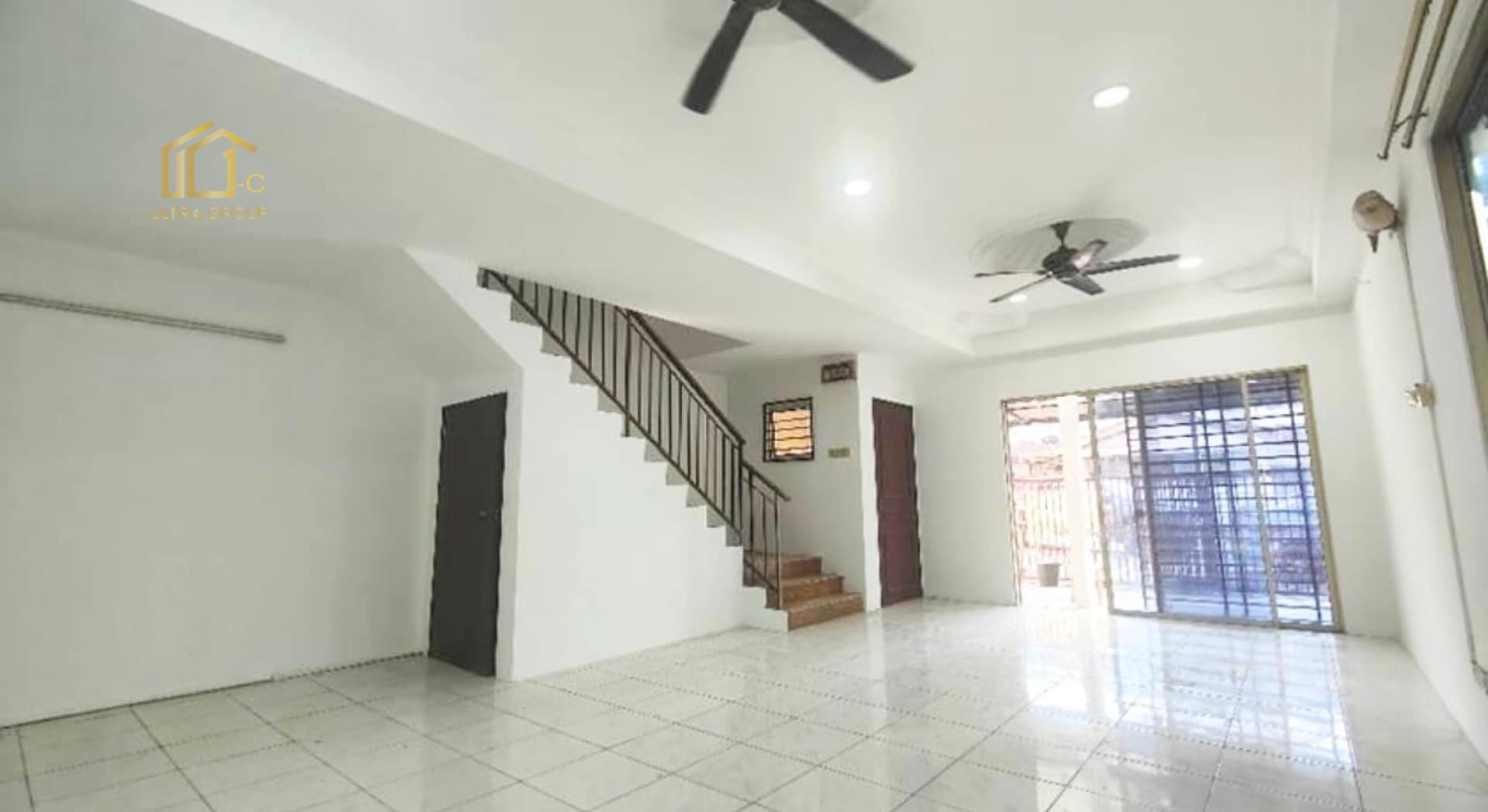 Taman Suria Pendamar 2sty Corner House Port Klang - photo 2