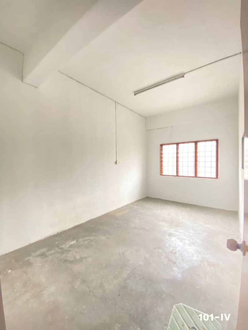 Jln Tengku Badar 1st Floor Shop Office Port Klang - photo 12