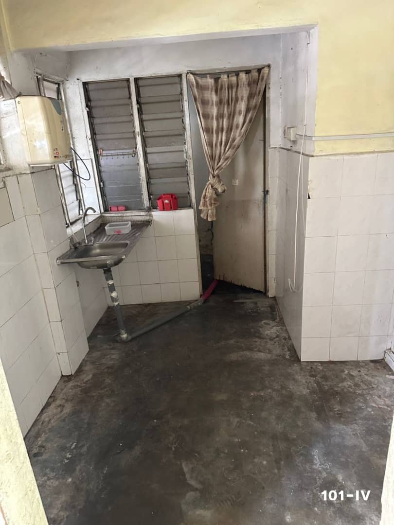 Bukit Tinggi 1st Floor Corner Low Cost Flat Klang - photo 3