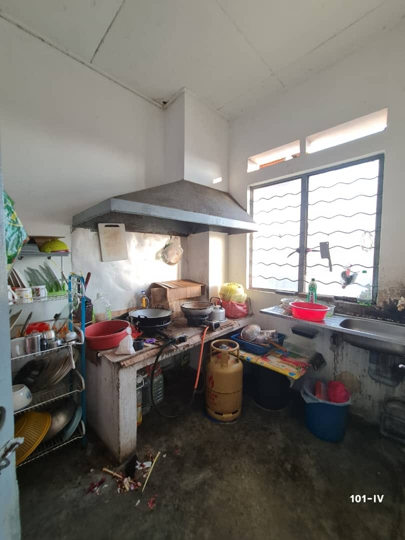 Port Klang Big Corner 2 Storey House - photo 2