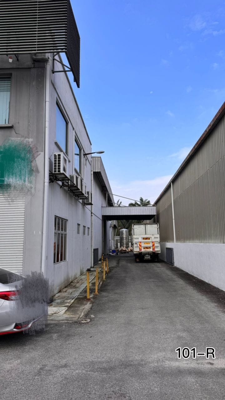 Meru Klang Detached Factory with 2sty Office - photo 8