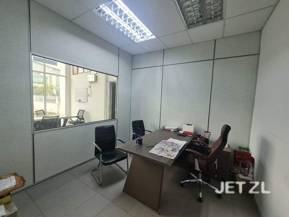 Tmn Perindustrian Air Hitam SemiD Factory - photo 5