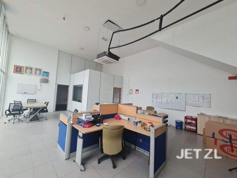 Tmn Perindustrian Air Hitam SemiD Factory - photo 7