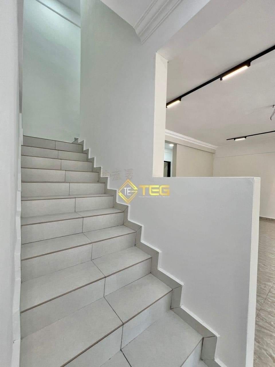 Tmn Menara Maju 2sty Endlot House With Land Klang - photo 12