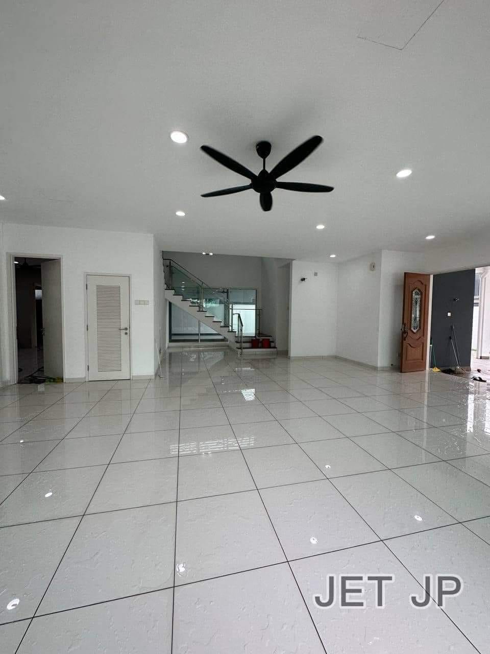 D Laman Greenville 2sty Bungalow Corner House - photo 3