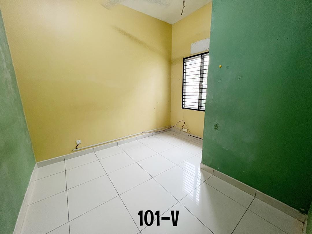 Kota Bayuemas Double Storey House Klang - photo 3