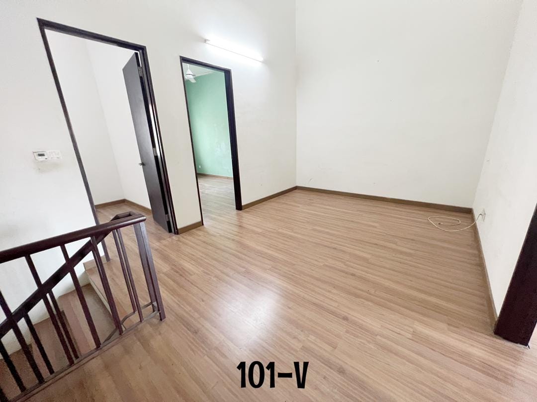 Kota Bayuemas Double Storey House Klang - photo 6