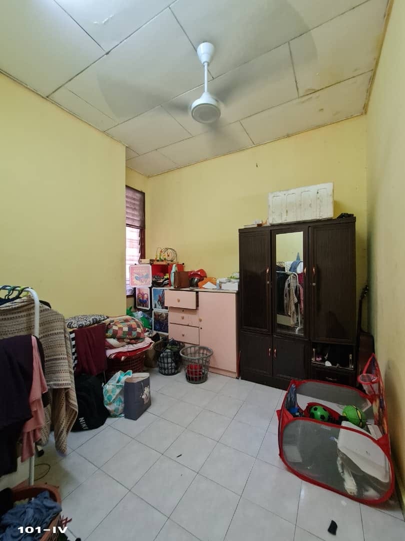 Teluk Panglima Garang 1sty House Klang - photo 9